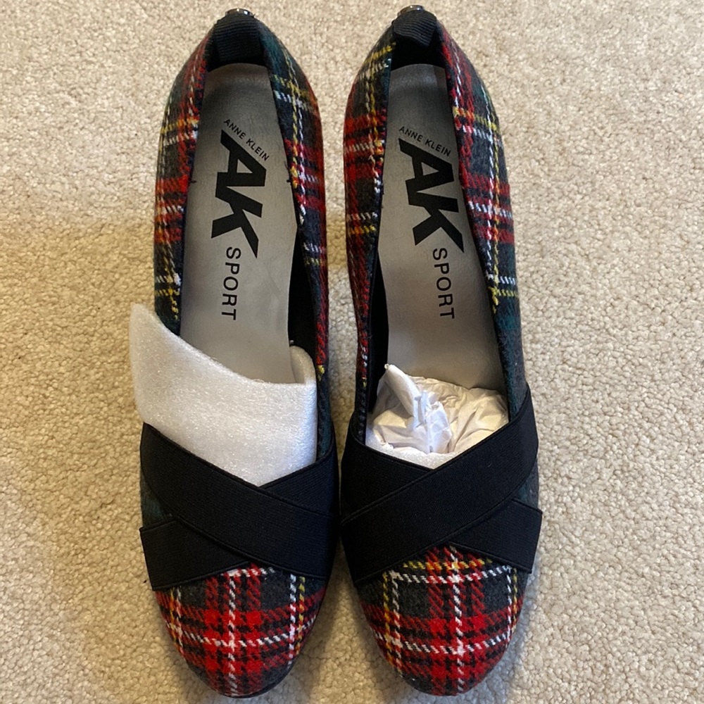 AK sport 4 inch red plaid block heels size 10. Never worn